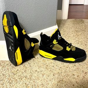 Jordan 4 (2012) Thunder